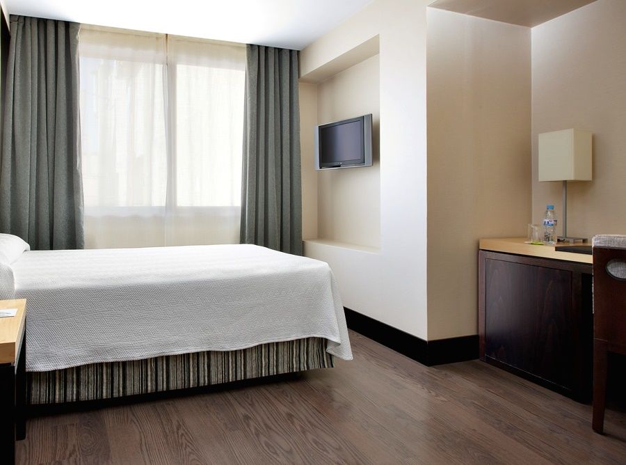 Отель Nh Madrid Lagasca Экстерьер фото